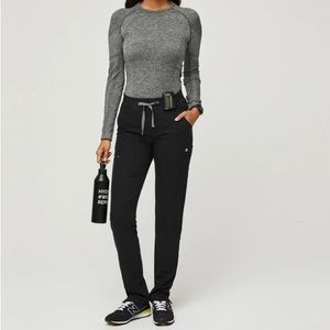 Black figs bottoms pants scrubs yola skinny size Small petite